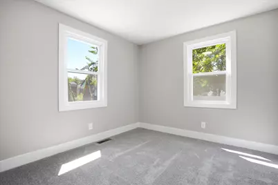 60 W Elmwood Avenue, Manchester, NH 03103 - Photo 15