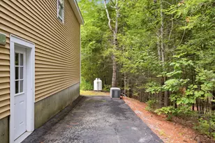 6 Birch Ct, Raymond, NH 03077 - Photo 39