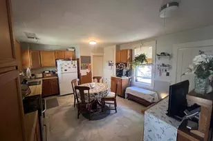 556 Main St, Farmington, NH 03835 - Photo 9