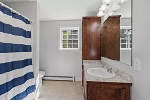 2 Evelyn Ave, Raymond, NH 03077 - Photo 15