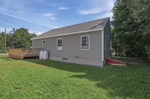 2 Evelyn Ave, Raymond, NH 03077 - Photo 33