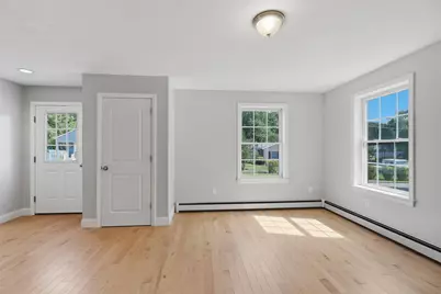 2 Evelyn Avenue, Raymond, NH 03077 - Photo 5