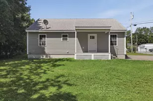2 Evelyn Ave, Raymond, NH 03077 - Photo 1