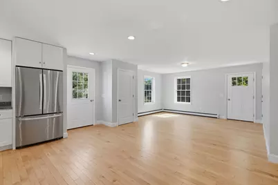 2 Evelyn Avenue, Raymond, NH 03077 - Photo 7