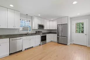 2 Evelyn Ave, Raymond, NH 03077 - Photo 11