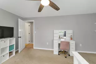69 Fieldstone Dr, Londonderry, NH 03053 - Photo 19