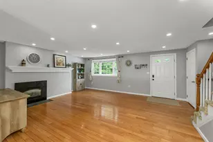 69 Fieldstone Dr, Londonderry, NH 03053 - Photo 5