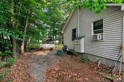69 Robin Street, Franklin, NH 03235 - Photo 5