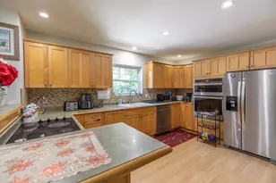 20 Wildwood Ave, Claremont, NH 03743 - Photo 17