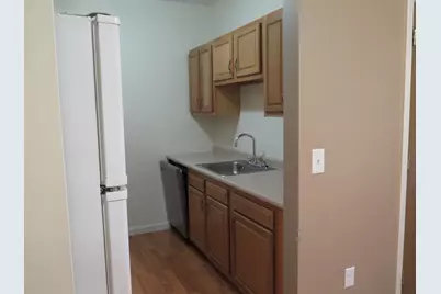 18 Harbor Avenue #212, Nashua, NH 03060 - Photo 5