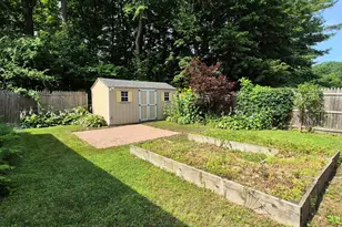 20 Bay St, Claremont, NH 03743 - Photo 5