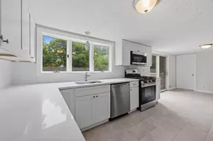 12 Morton St, Nashua, NH 03060 - Photo 11