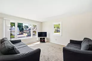 21 Carmine Rd, Nashua, NH 03063 - Photo 9