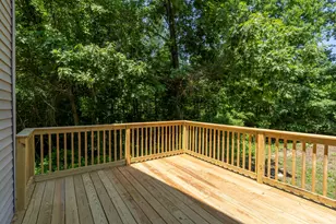 7 Homestead Dr, Derry, NH 03038 - Photo 5
