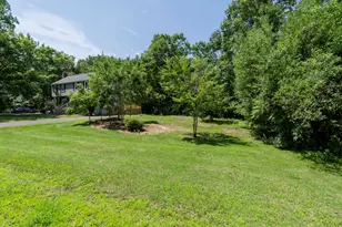 7 Homestead Dr, Derry, NH 03038 - Photo 3
