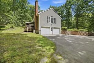 4 Longmeadow Rd, Windham, NH 03087 - Photo 3