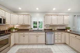 4 Longmeadow Rd, Windham, NH 03087 - Photo 11