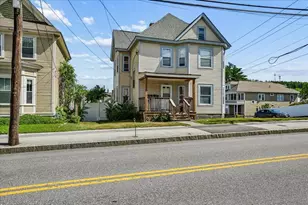 384 Bridge St, Manchester, NH 03104 - Photo 3