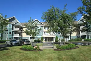 65 Hawthorne Dr, Bedford, NH 03110 - Photo 1