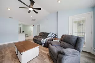 6 Crestview Cir, Londonderry, NH 03053 - Photo 13