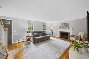 24 Manchester Rd, Amherst, NH 03031 - Photo 9