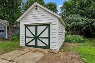 91 Rockingham St, Concord, NH 03301 - Photo 17