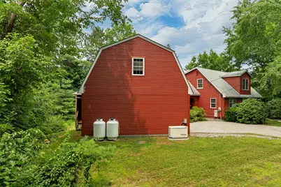 4 Highland Avenue, Goffstown, NH 03045 - Photo 9