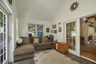 506 N Main St, Wolfeboro, NH 03894 - Photo 15