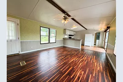 8 Hilltop Manor Mobile Home Park, Littleton, NH 03561 - Photo 5