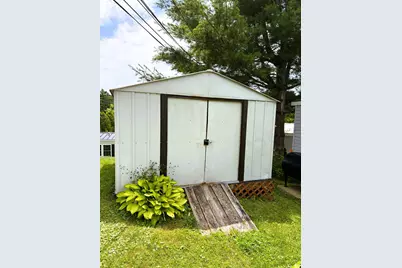 8 Hilltop Manor Mobile Home Park, Littleton, NH 03561 - Photo 39