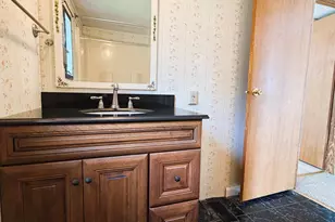 8 Hilltop Manor Mobile Home Park, Littleton, NH 03561 - Photo 21