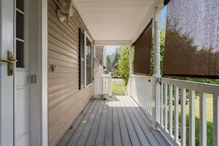 19 Footbridge Ln, Dover, NH 03820 - Photo 3