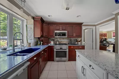 48 Cottonwood Drive, Dover, NH 03820 - Photo 3