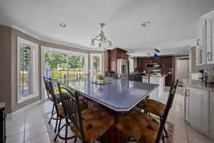 48 Cottonwood Dr, Dover, NH 03820 - Photo 9