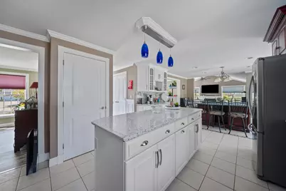 48 Cottonwood Drive, Dover, NH 03820 - Photo 7