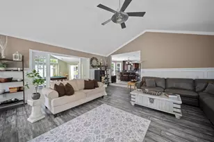 48 Cottonwood Dr, Dover, NH 03820 - Photo 13