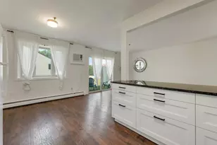 28 Tideview Dr, Dover, NH 03820 - Photo 5