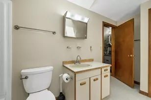 28 Tideview Dr, Dover, NH 03820 - Photo 15