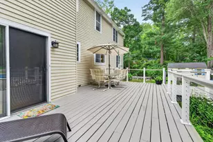 8 King Henry Dr, Londonderry, NH 03053 - Photo 19
