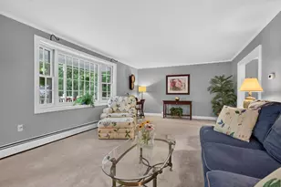 8 King Henry Dr, Londonderry, NH 03053 - Photo 21