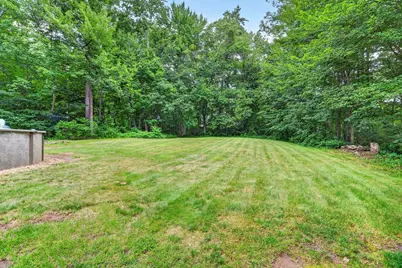 8 King Henry Drive, Londonderry, NH 03053 - Photo 11