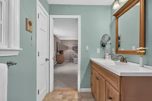 8 King Henry Dr, Londonderry, NH 03053 - Photo 45