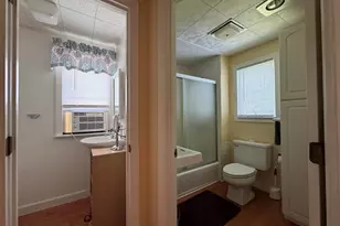 74 Hobart St, Manchester, NH 03104 - Photo 21