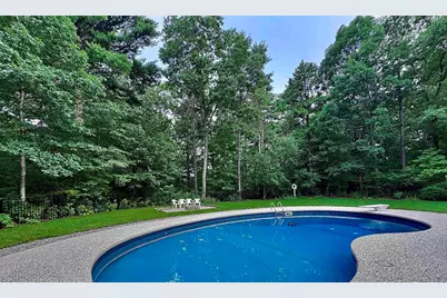 19 Tamarack Lane, Amherst, NH 03031 - Photo 3