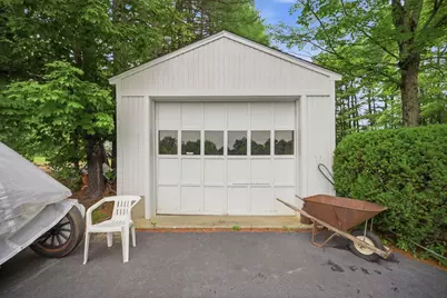 65 Chester Road, Raymond, NH 03077 - Photo 9