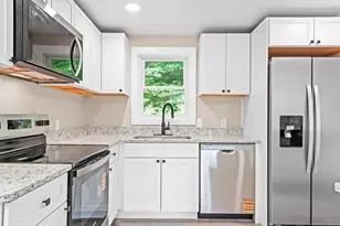 17 Fairway Dr, New Hampton, NH 03256 - Photo 5
