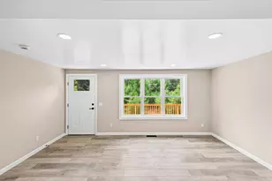 17 Fairway Dr, New Hampton, NH 03256 - Photo 7