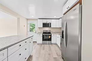 17 Fairway Dr, New Hampton, NH 03256 - Photo 3