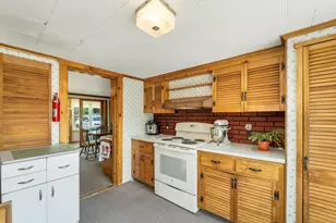 28 Salmon Falls Rd, Rochester, NH 03868 - Photo 9