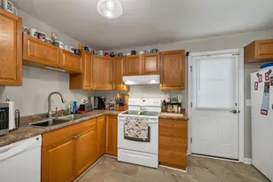 139 S Main St, Laconia, NH 03246 - Photo 5